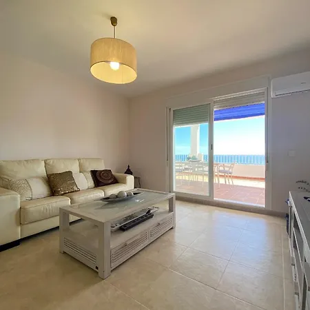 Apartment Residencial Oasis 3 *