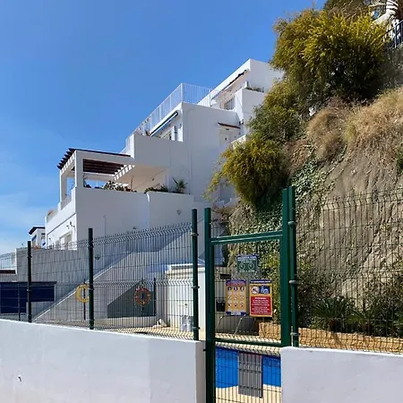 Apartment Residencial Oasis 3 *